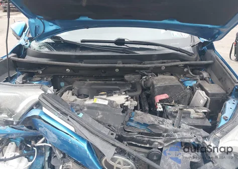 2018 Toyota Rav4 Xle из США, поврежденный, VIN 2T3RFREV6JW804556